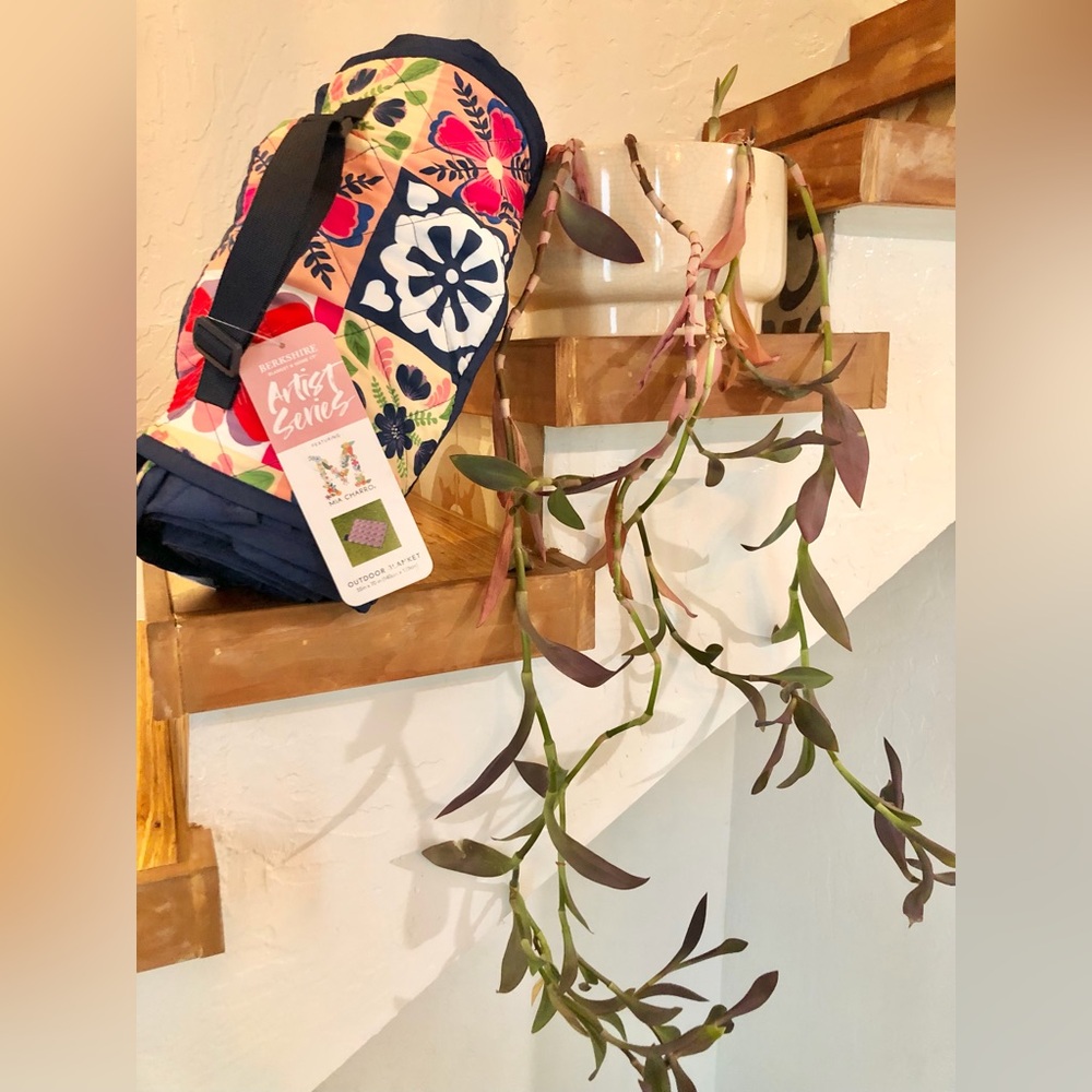 Berkshire Outdoor Blanket Artist Series - Picture 6 of 9